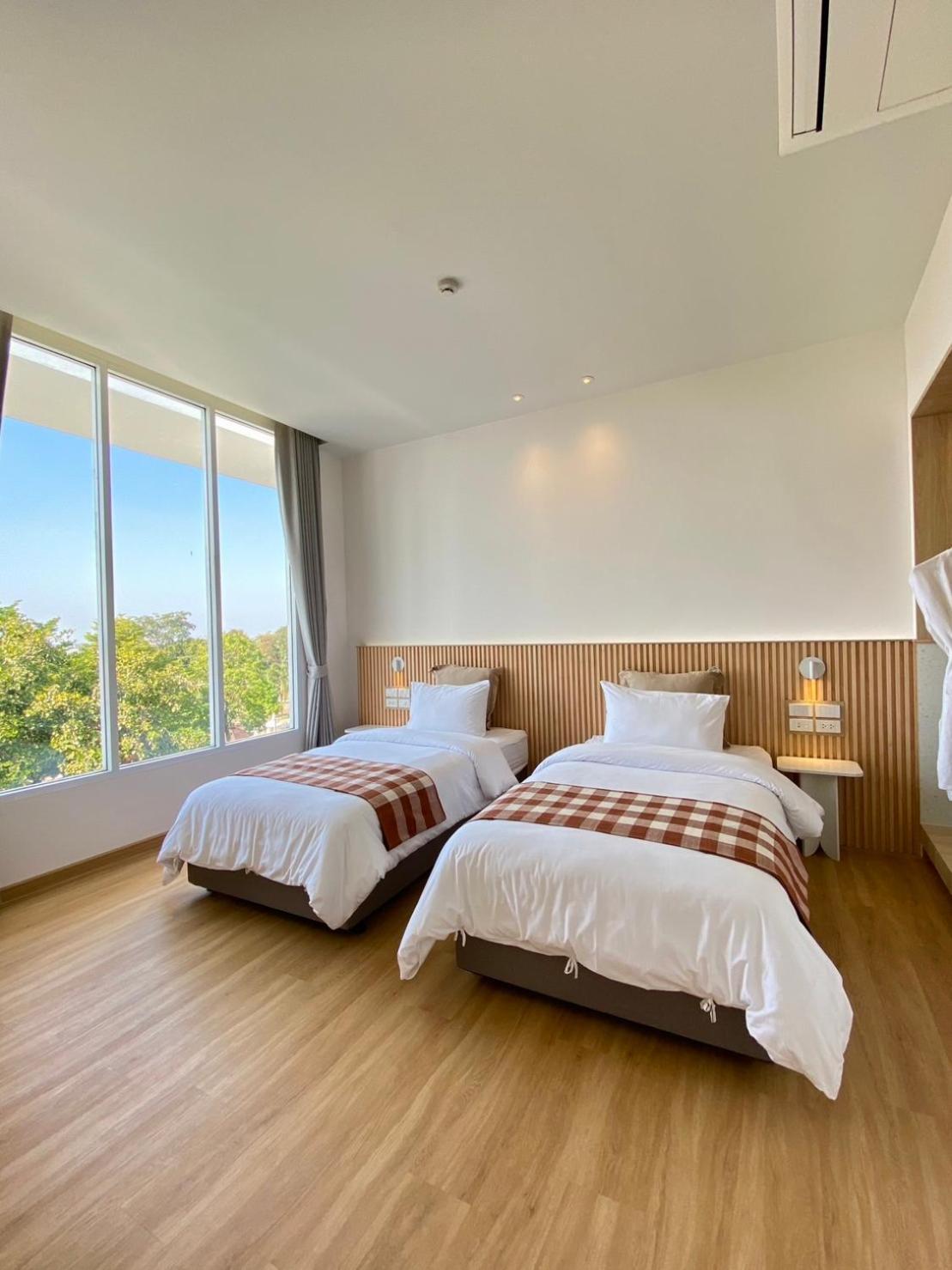 Punn Hotel Korat Nakhonratchasima Εξωτερικό φωτογραφία