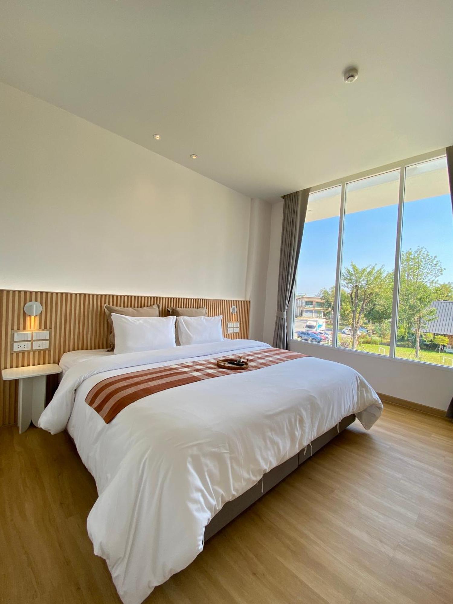 Punn Hotel Korat Nakhonratchasima Εξωτερικό φωτογραφία