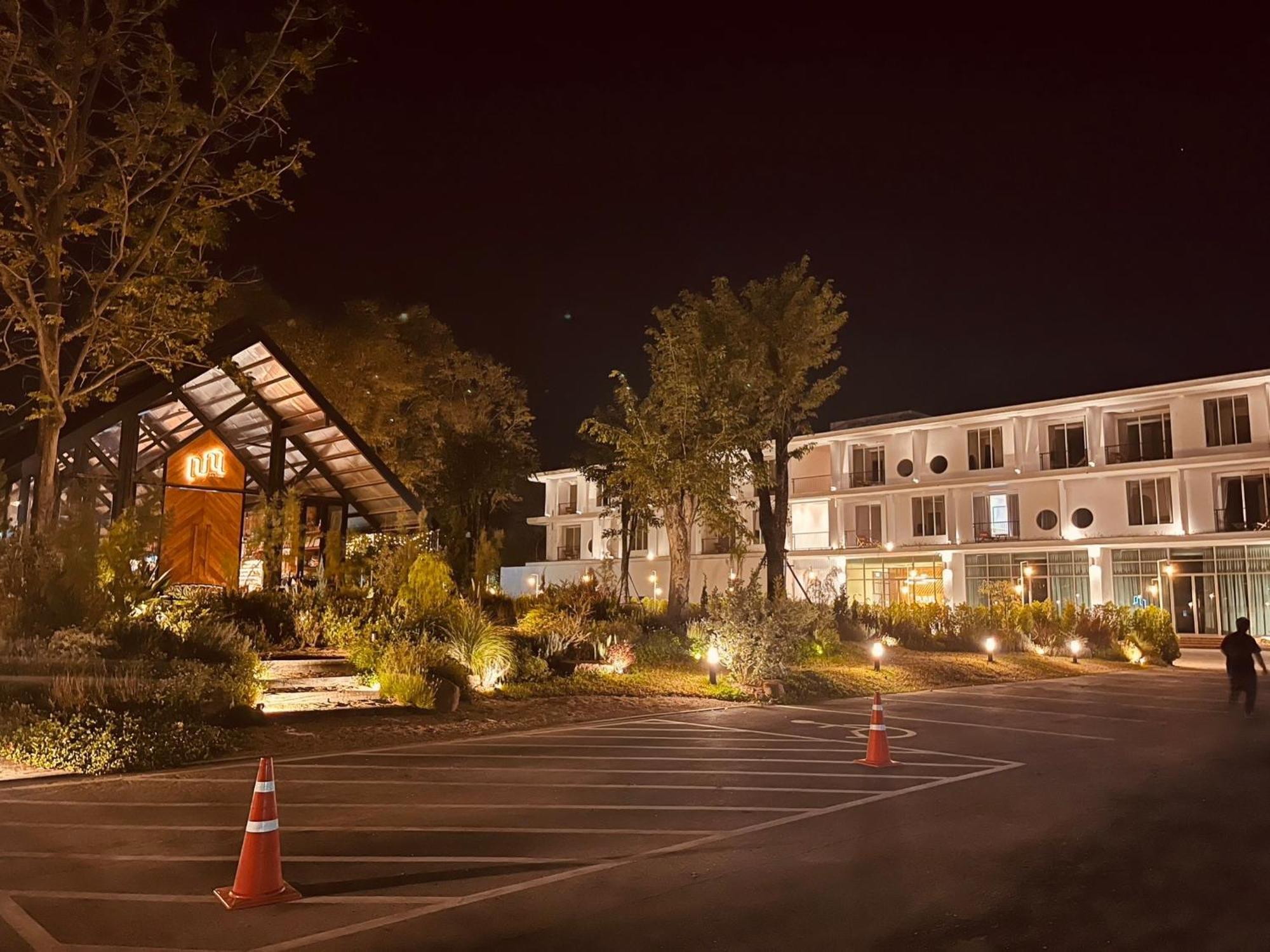 Punn Hotel Korat Nakhonratchasima Εξωτερικό φωτογραφία