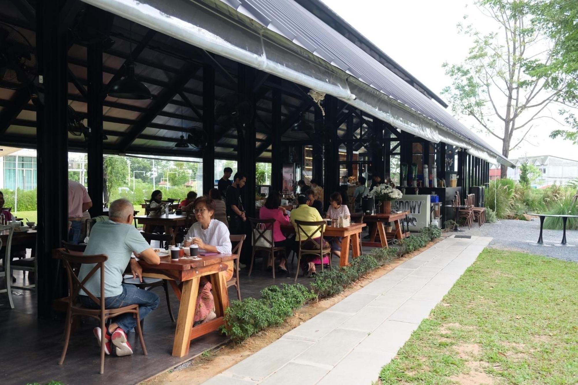 Punn Hotel Korat Nakhonratchasima Εξωτερικό φωτογραφία